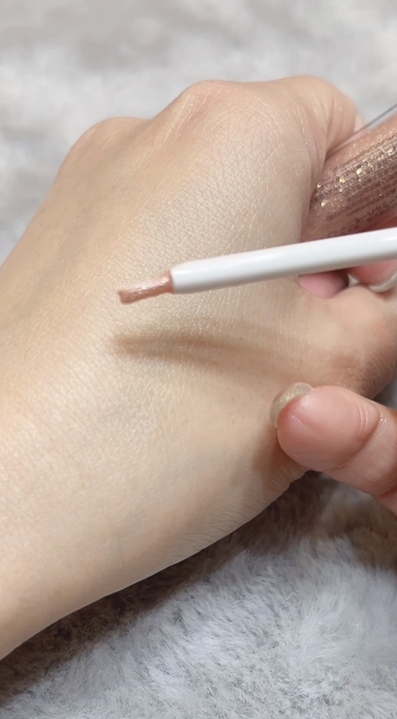 ウォンジョンヨ　ダイヤモンドライナー 04 コーラルハーモニー/Wonjungyo/リキッドアイシャドウを使ったクチコミ（3枚目）