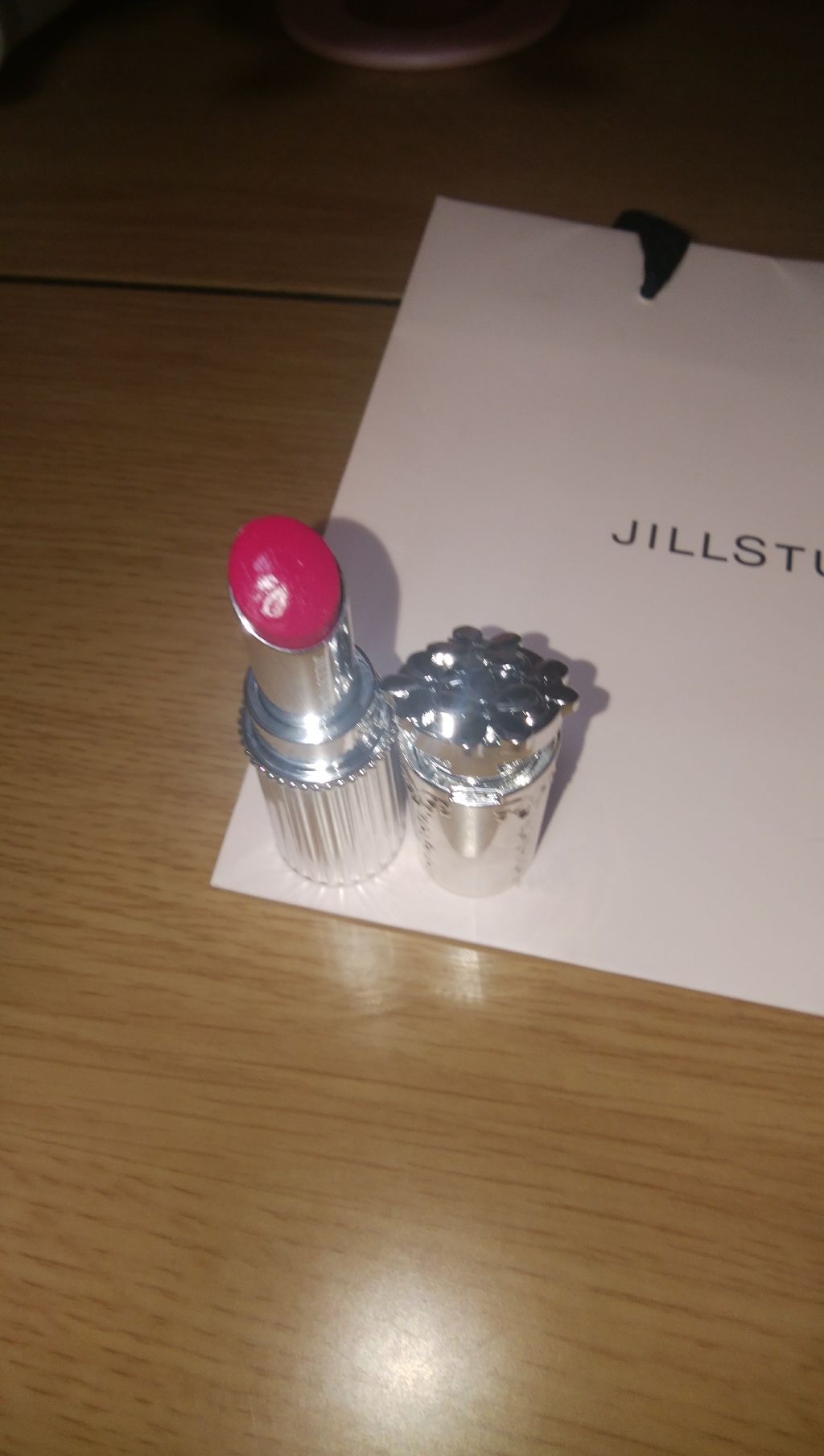 orange_perfume_bhw on LIPS 「私は ジルスチュアートのりっぷぶろっさもを購入しましたいろみは..」(1枚目)