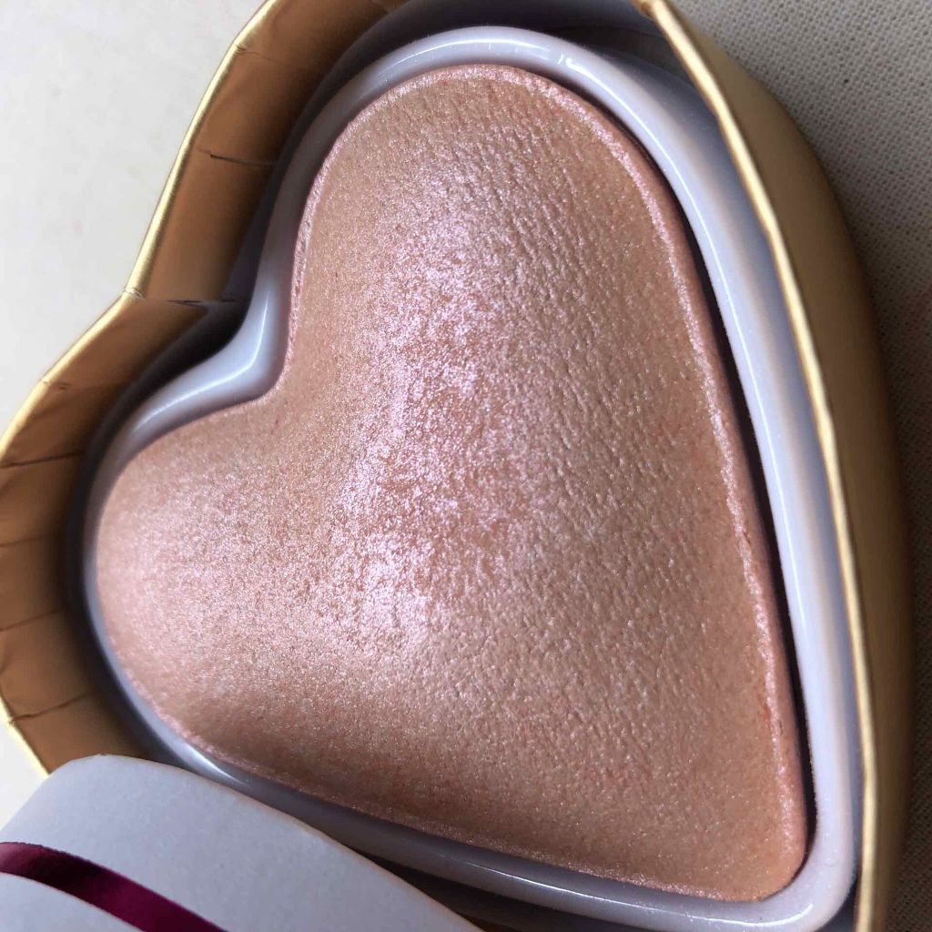 ハートハイライター ゴッデス オブ ラブ/MAKEUP REVOLUTION/パウダーハイライトを使ったクチコミ（2枚目）