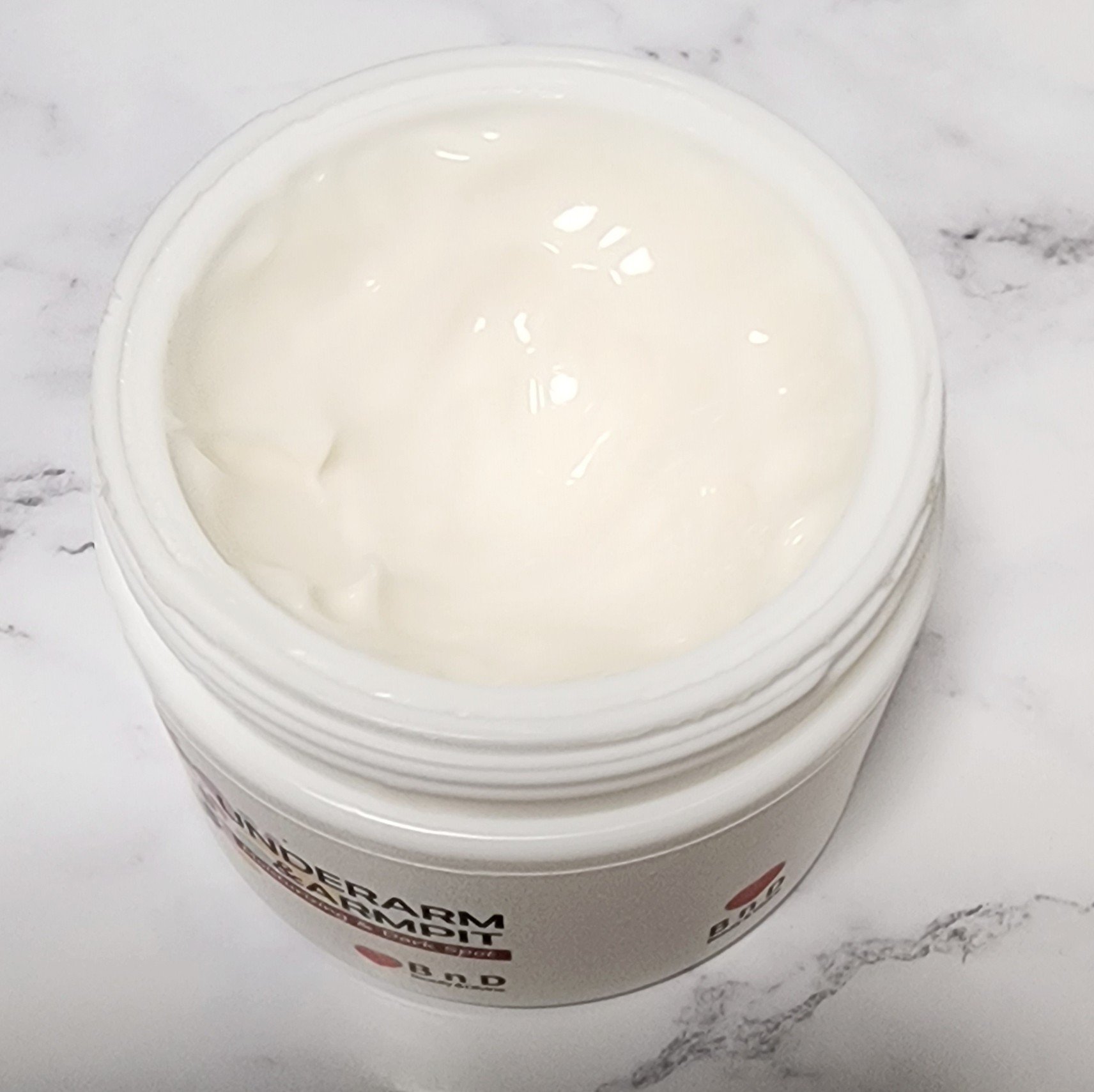 BnDアンダーアームクリーム(ボディクリーム)/BnD/デリケートゾーンケアを使ったクチコミ（2枚目）