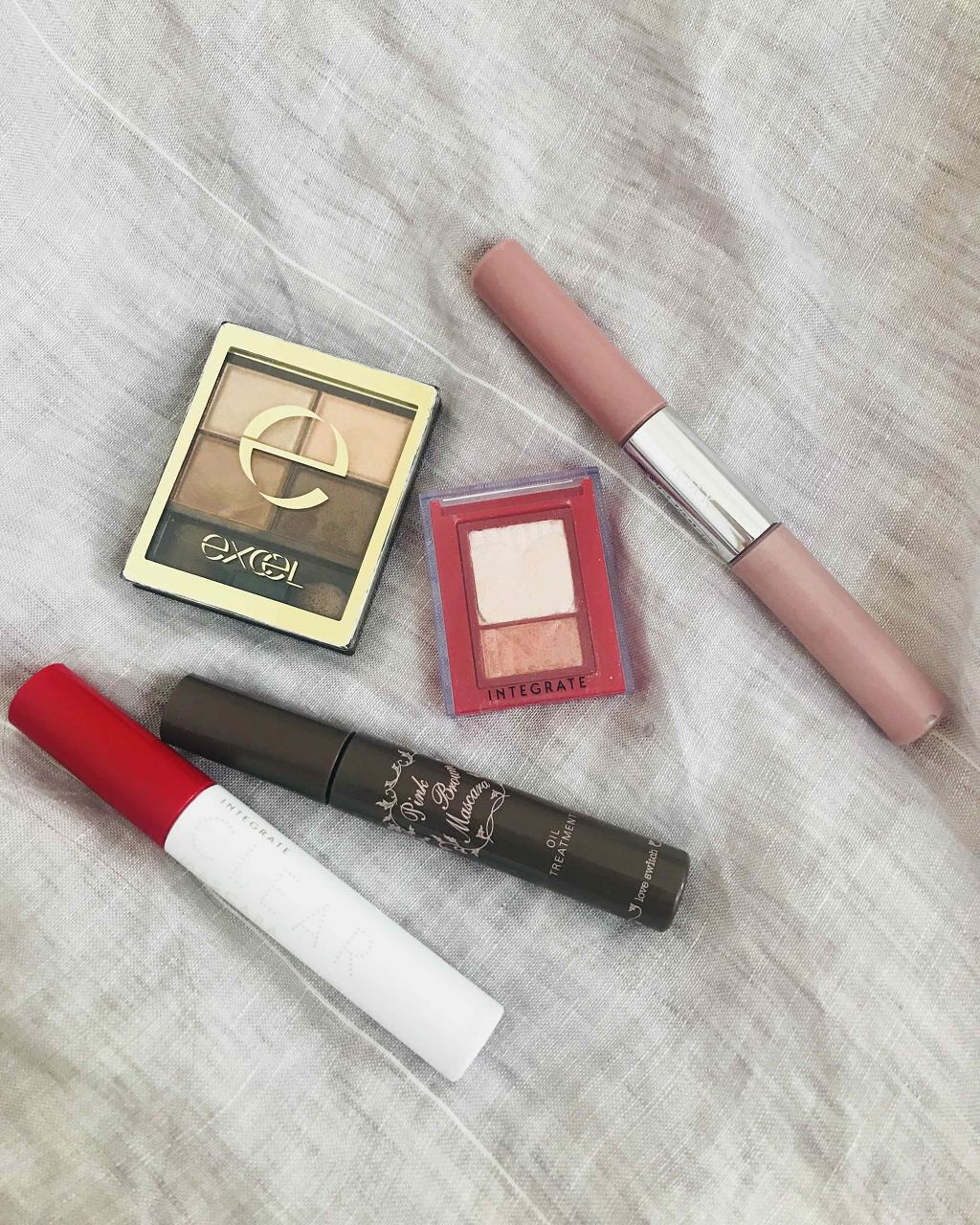 スキニーリッチシャドウ/excel/アイシャドウパレットを使ったクチコミ（3枚目）