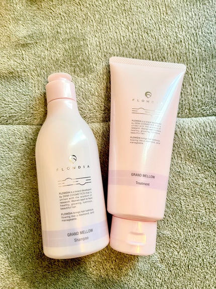 フローディア トリートメント グランメロウ トリートメント 200g/FLOWDIA/洗い流すヘアトリートメントを使ったクチコミ(1枚目)