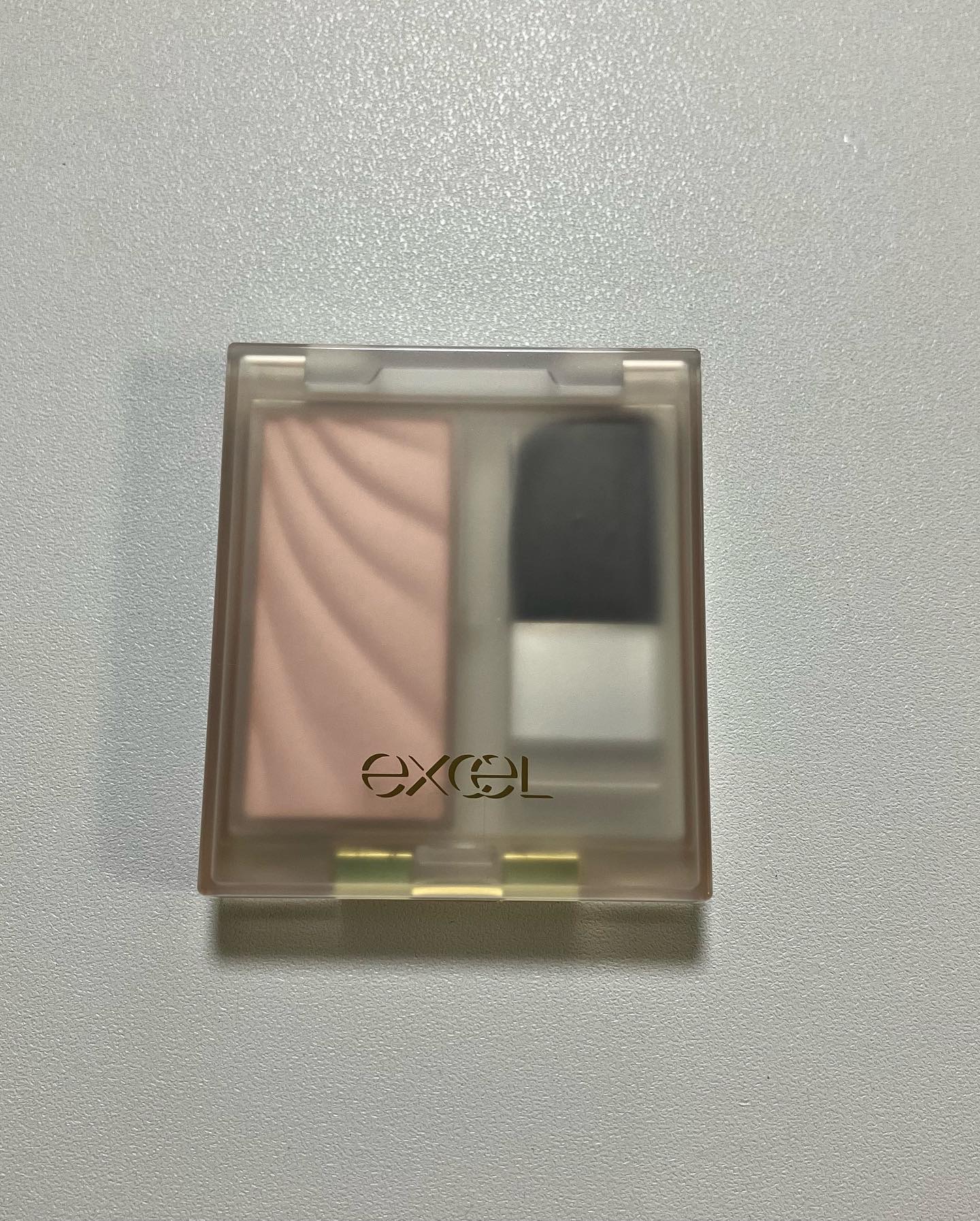 ドレープド シマーグロウ/excel/パウダーハイライトを使ったクチコミ（1枚目）