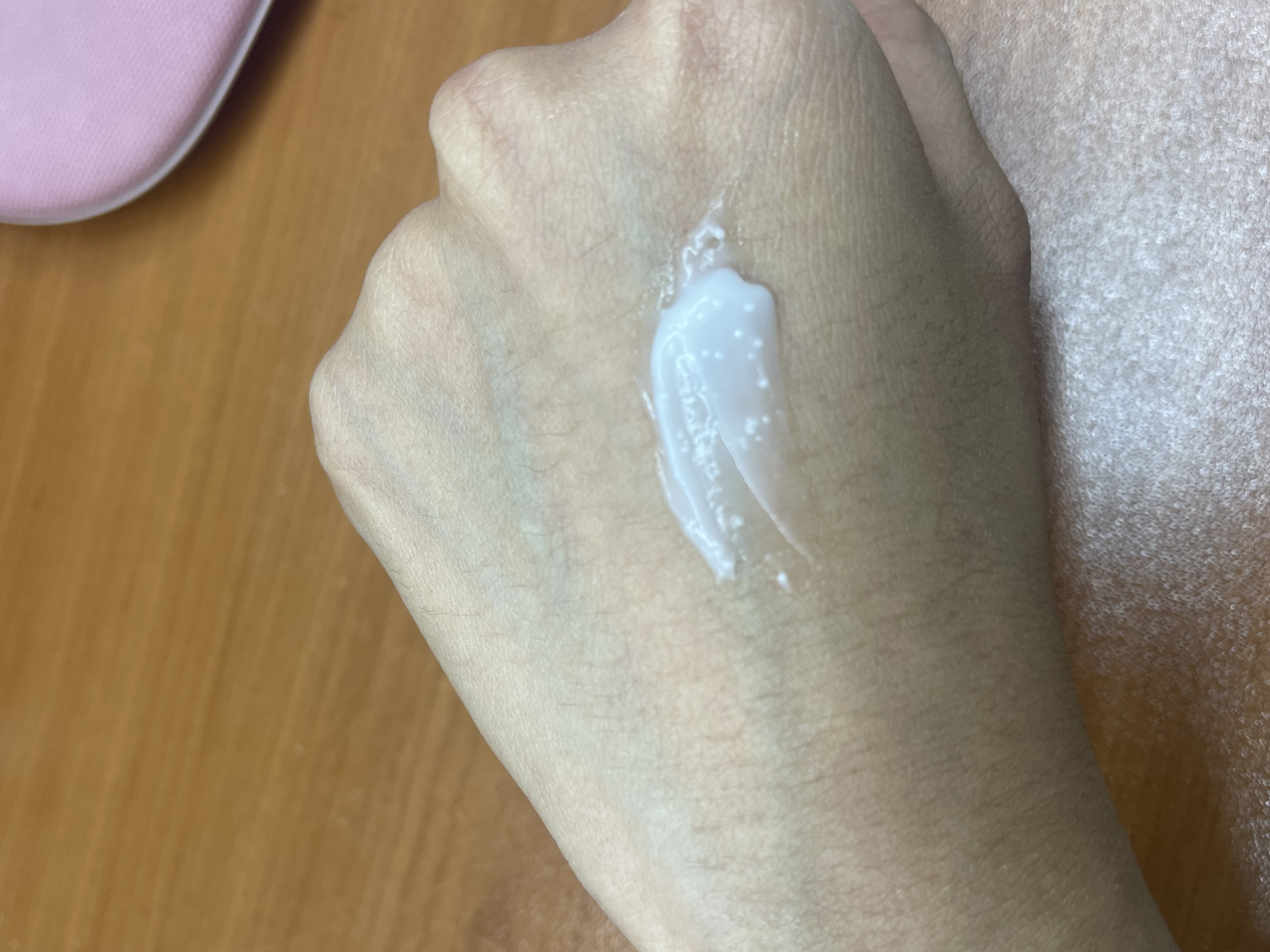 Vegan Capsule Hand Cream - Hinoki Touch/Factory Normal/ハンドクリームを使ったクチコミ（2枚目）