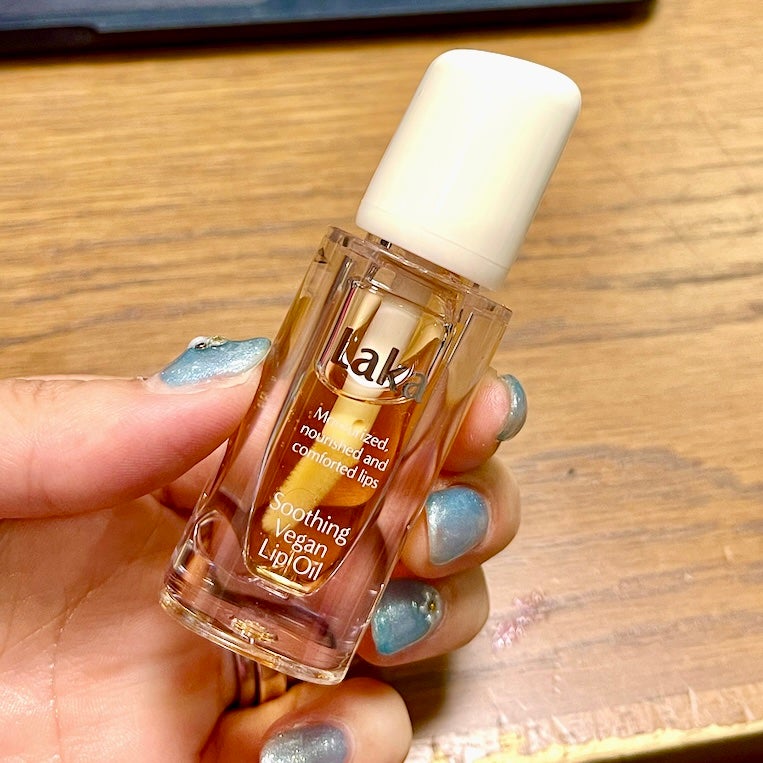 スージングヴィーガンリップオイル/Laka/リップオイルを使ったクチコミ(1枚目)