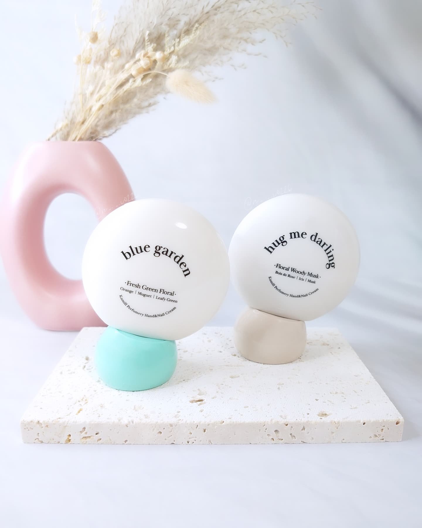 パフューマリー ハンド＆ネイルクリーム ハグミーダーリン 50ml/カミール/ハンドクリームを使ったクチコミ（1枚目）