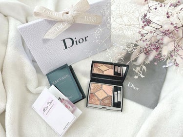 



🤎SAKIKOです🤎

Dior
サンク クルール クチュール ＜サマー デューン＞
ミラージュ699



我慢できずに購入しちゃいました❤️
もうこれは可愛いです😆✨
ほんとはデューンが欲し