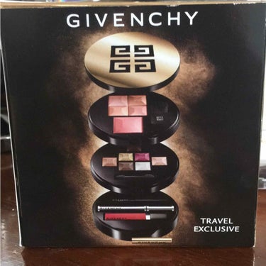 GIVENCHY ゴールド・グラマー・パレットのクチコミ「GIVENCHY
Glamour on the gold
3-step makeup pale.....」（1枚目）