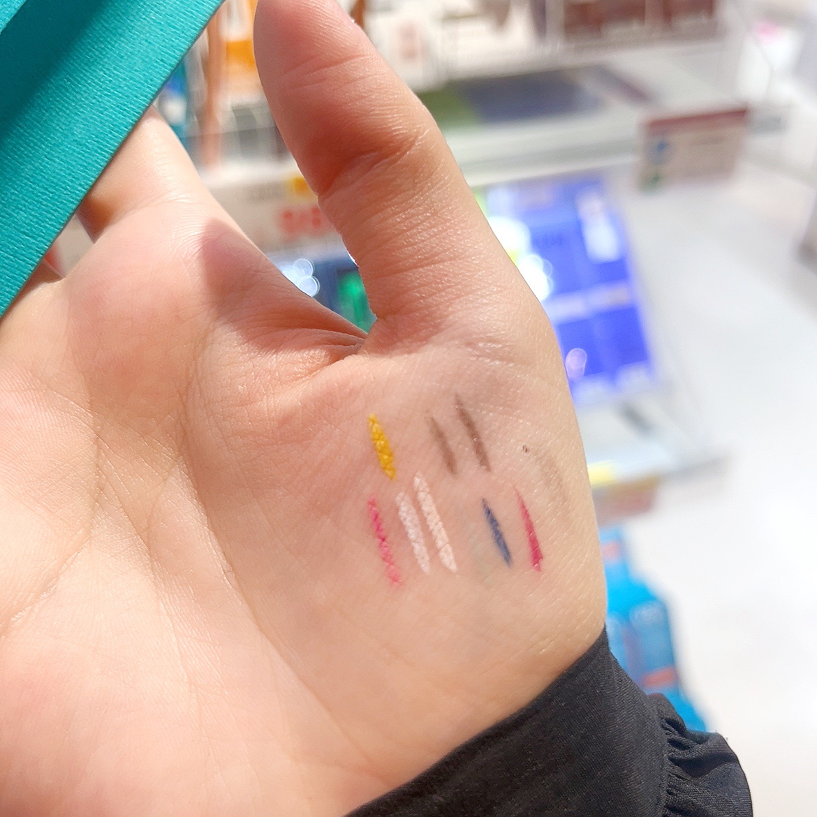 EYE OPENING LINER/UZU BY FLOWFUSHI/アイライナーを使ったクチコミ（3枚目）