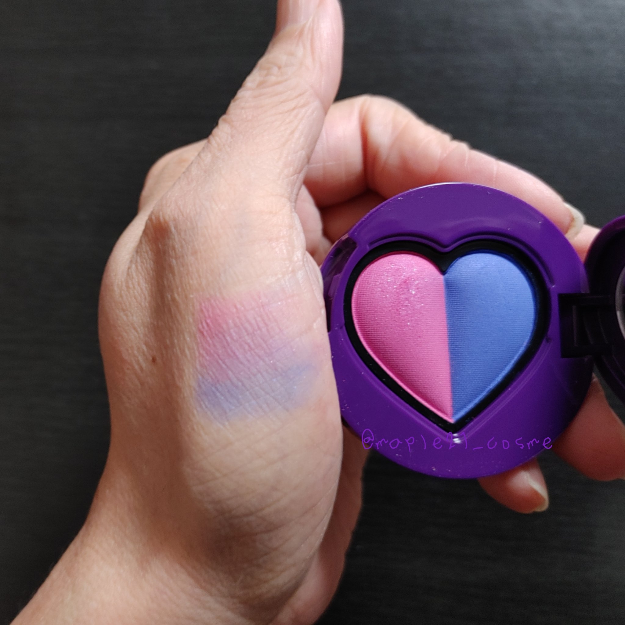 アナ スイ ヴィヴィッド アイカラー/ANNA SUI/パウダーアイシャドウを使ったクチコミ（2枚目）