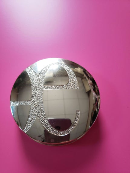 エレガンス ラ プードル オートニュアンス リクスィーズ/Elégance/プレストパウダーを使ったクチコミ(4枚目)