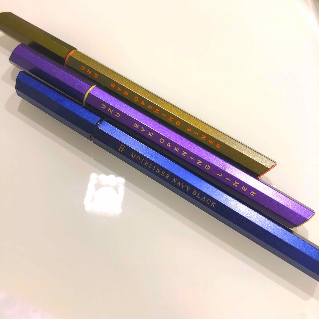 EYE OPENING LINER/UZU BY FLOWFUSHI/リキッドアイライナーを使ったクチコミ(1枚目)