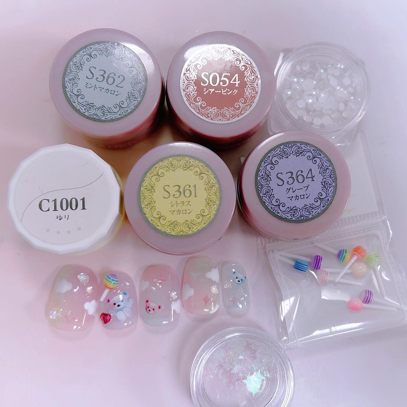 なかやまちえこ on LIPS 「fancy☁️365日ネイル351日め⠀⠀#nail#nail..」(2枚目)