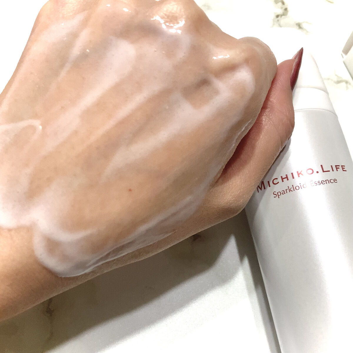 スパークロイドエッセンス/MICHIKO.LIFE/美容液を使ったクチコミ（3枚目）
