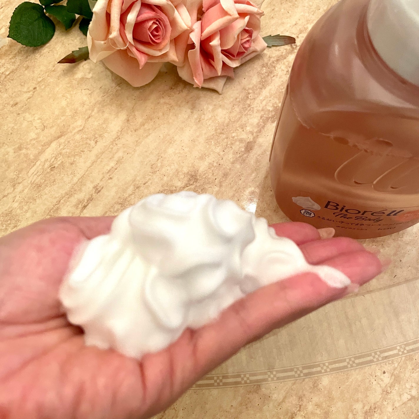 ビオレu ザ ボディ 泡タイプ モイスチャースムース/ビオレu/ボディソープを使ったクチコミ(3枚目)