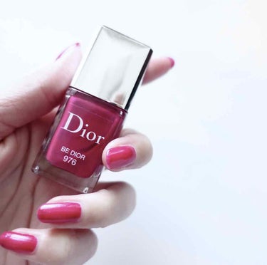 ディオール ヴェルニ 976 ビー ディオール（生産終了）/Dior/マニキュアを使ったクチコミ（3枚目）