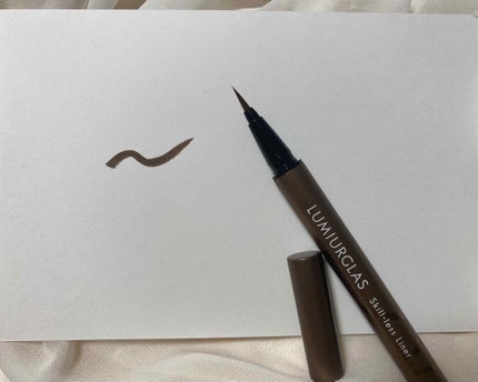 スキルレスライナー/LUMIURGLAS/リキッドアイライナーを使ったクチコミ(2枚目)