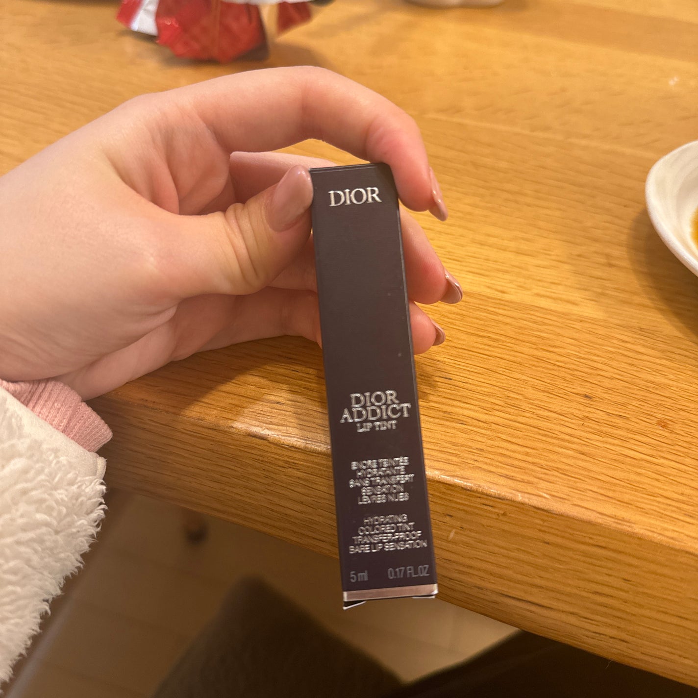 abbe on LIPS 「Diorパリ本店で買いましたが、塗るとムラになって難しい、、、..」(1枚目)