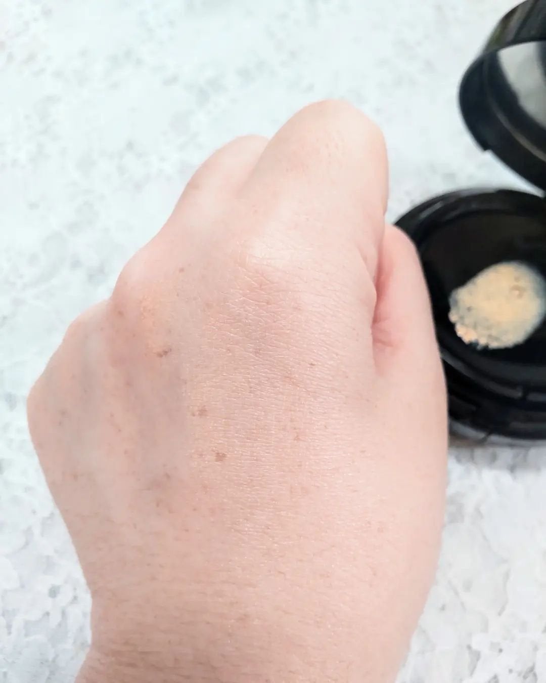 ミネラルリキッドリー ファンデーション SPF22 PA++/MiMC/リキッドファンデーションを使ったクチコミ(5枚目)