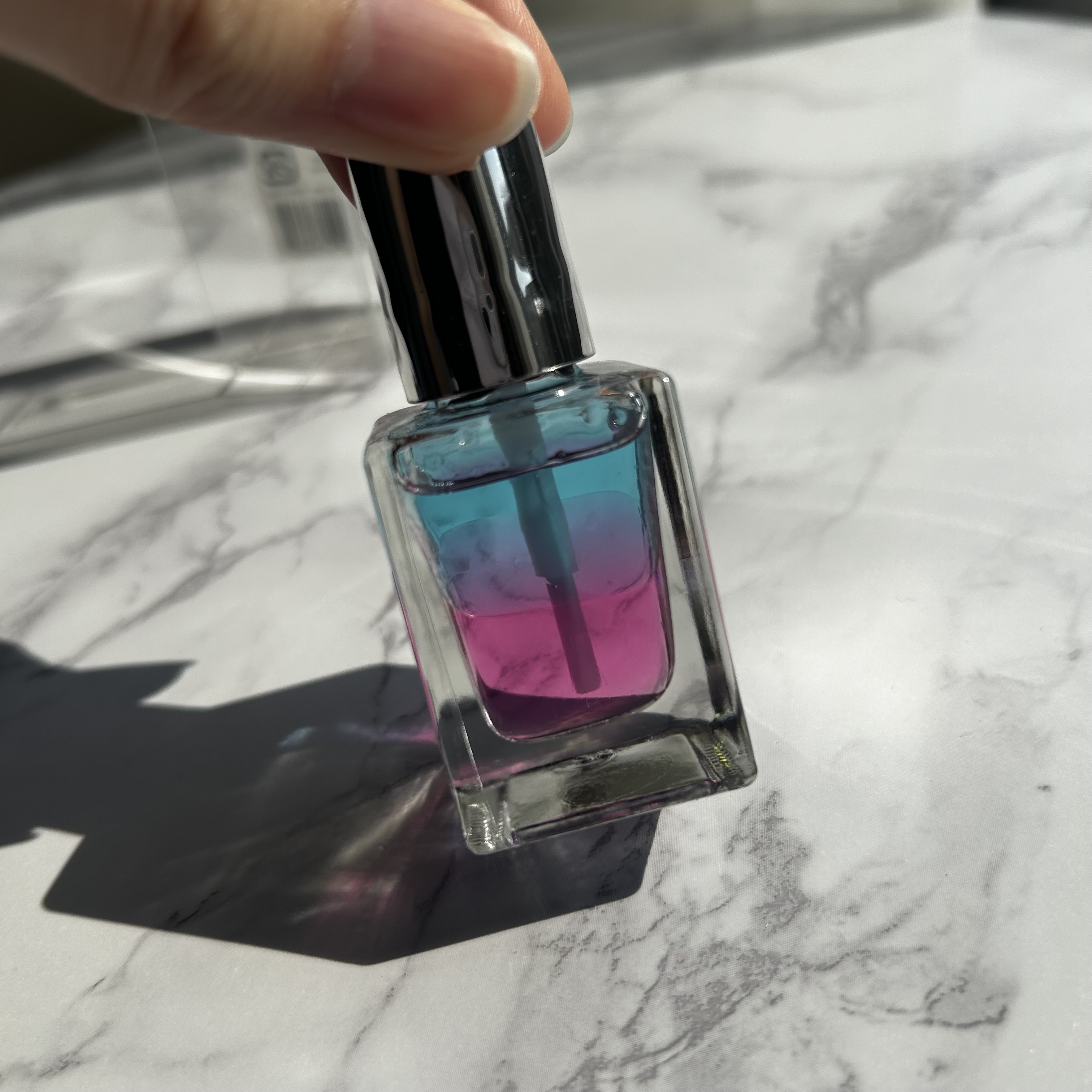 オイル バイフェーズ セラム/サリーハンセン/ネイルオイル・トリートメントを使ったクチコミ（2枚目）