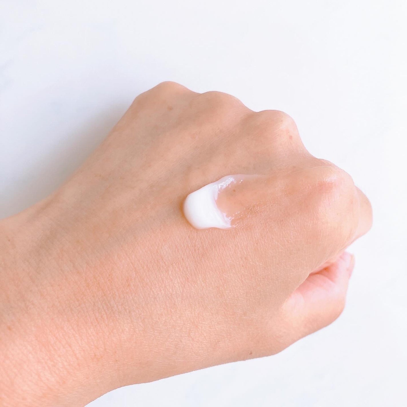 シルククリーム/エルツティン/美容液を使ったクチコミ(4枚目)