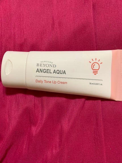 いずにゃん(´ε` )♥フォロバ100 on LIPS 「BEYONDANGELAQUADailyToneupcream..」(1枚目)