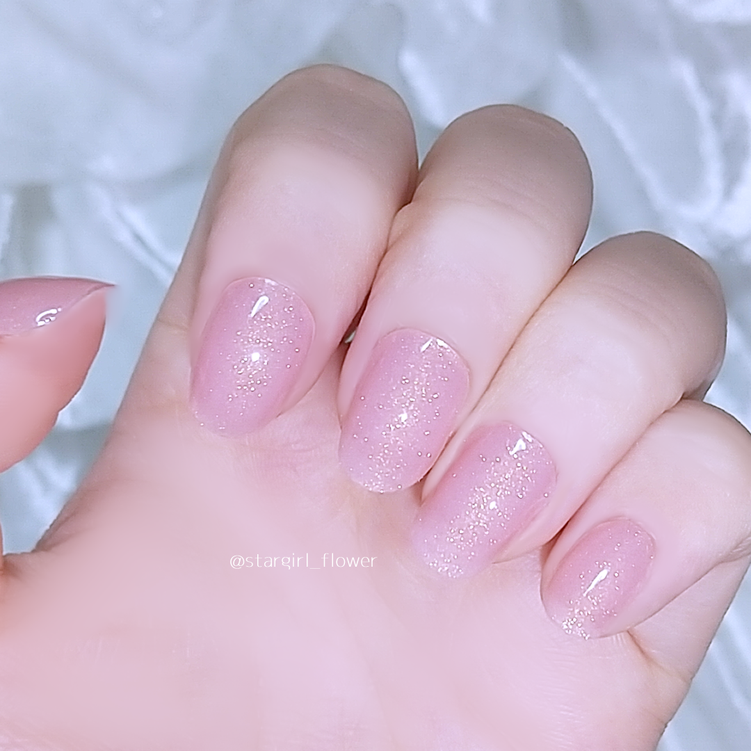 シンデレラネイル(切らなくていいジェルネイルシール)/mmme/ネイルシールを使ったクチコミ(1枚目)