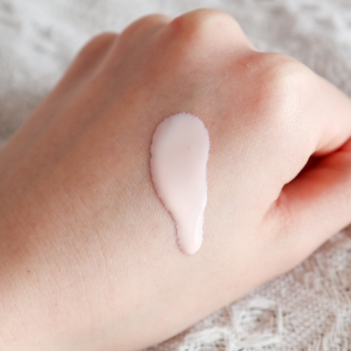 Vトーンアップ UVミルク/unlabel/日焼け止めミルクを使ったクチコミ（3枚目）