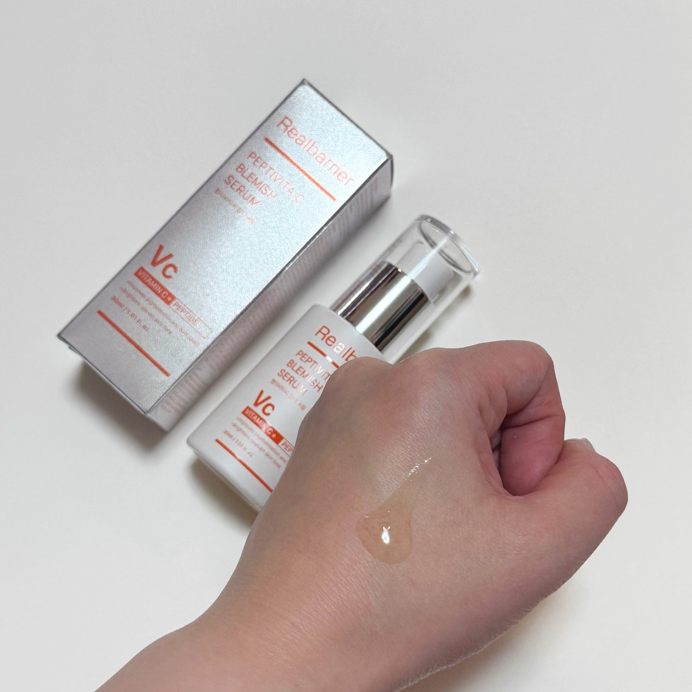 MOON on LIPS 「🧡💙🧡💙🧡💙RealbarrierペプチビタCブレミッシュセラ..」(4枚目)