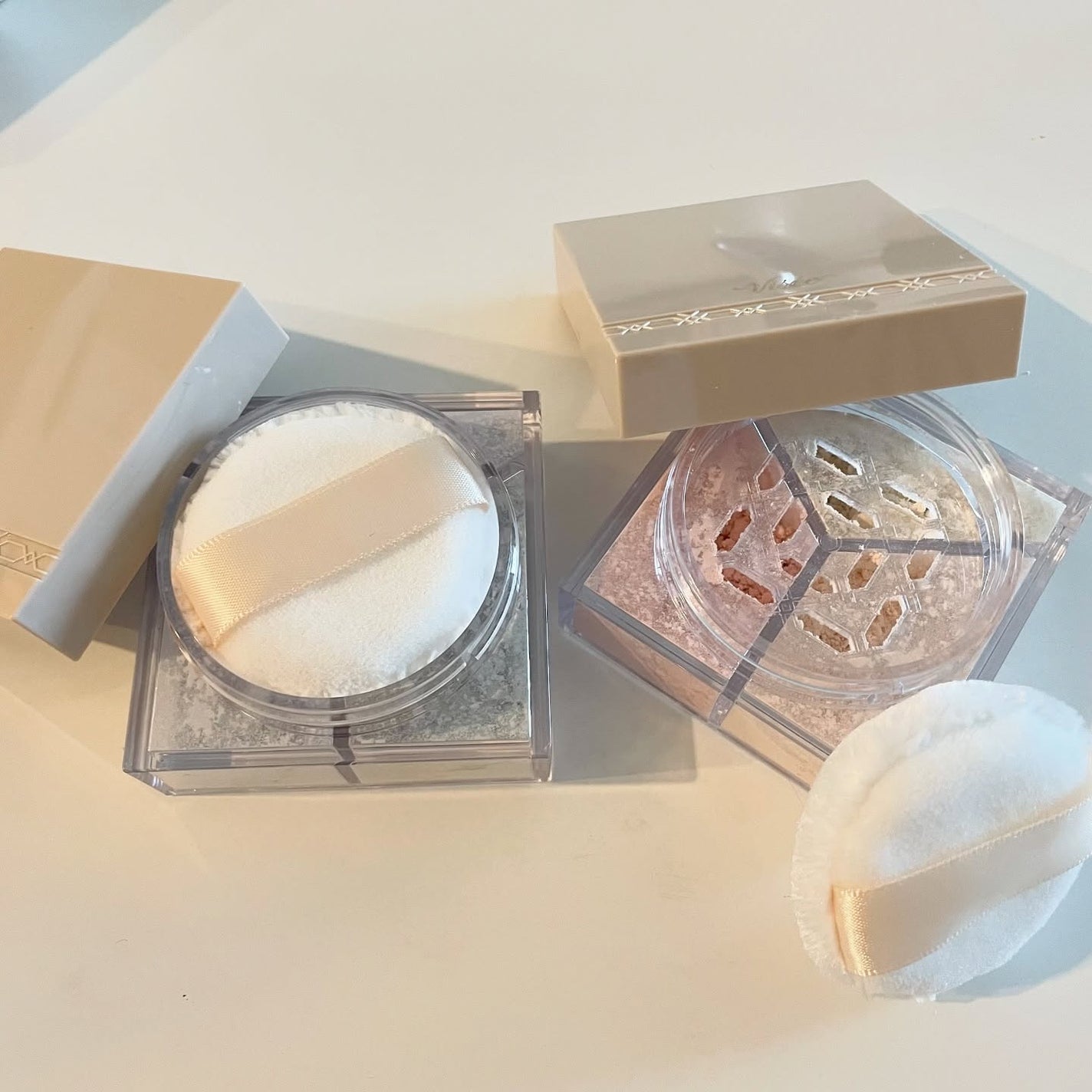 トリニタス グロウ パウダー/Visée/ルースパウダーを使ったクチコミ(5枚目)