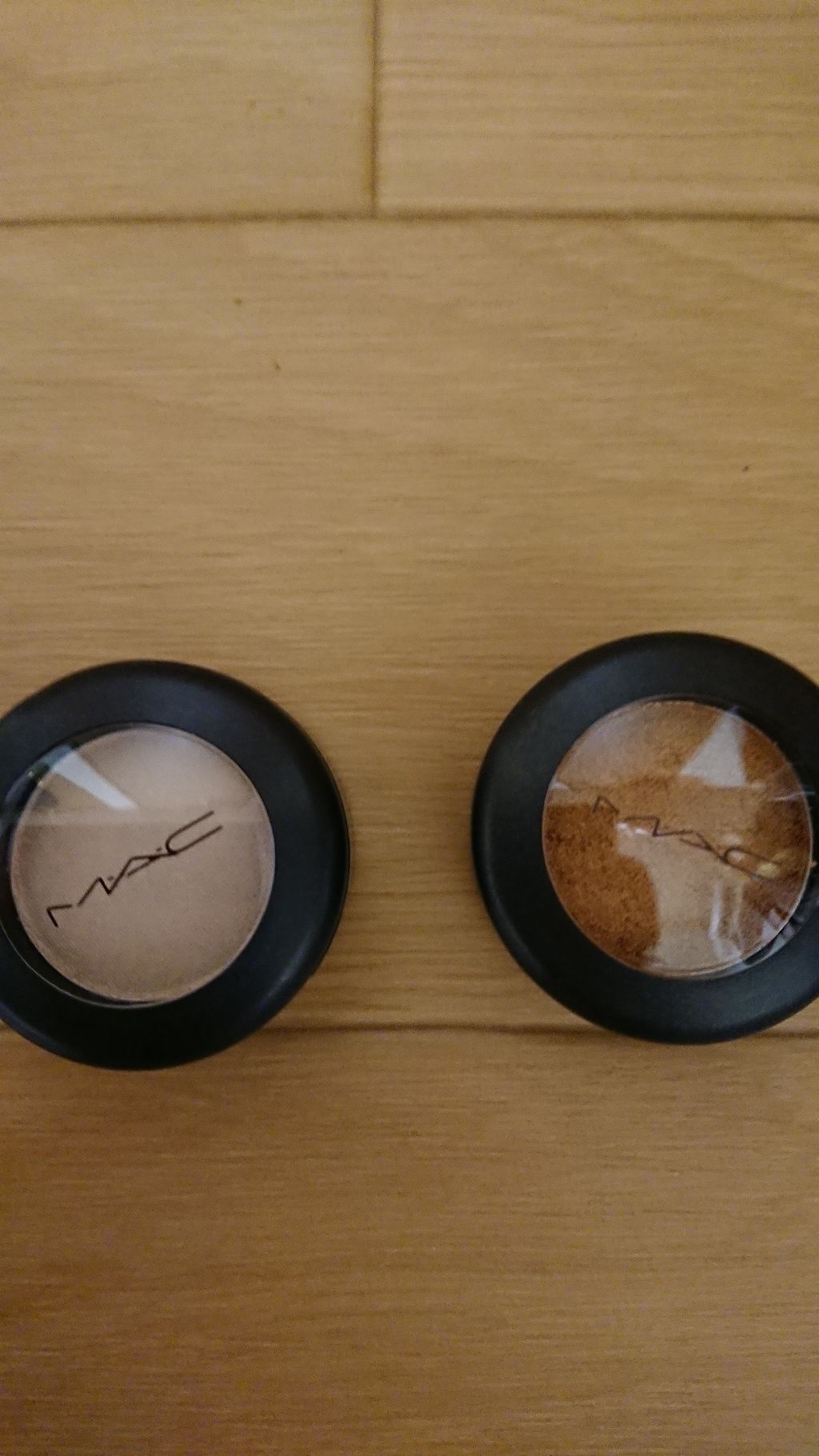 スモール アイシャドウ/M・A・C/単色アイシャドウを使ったクチコミ（1枚目）