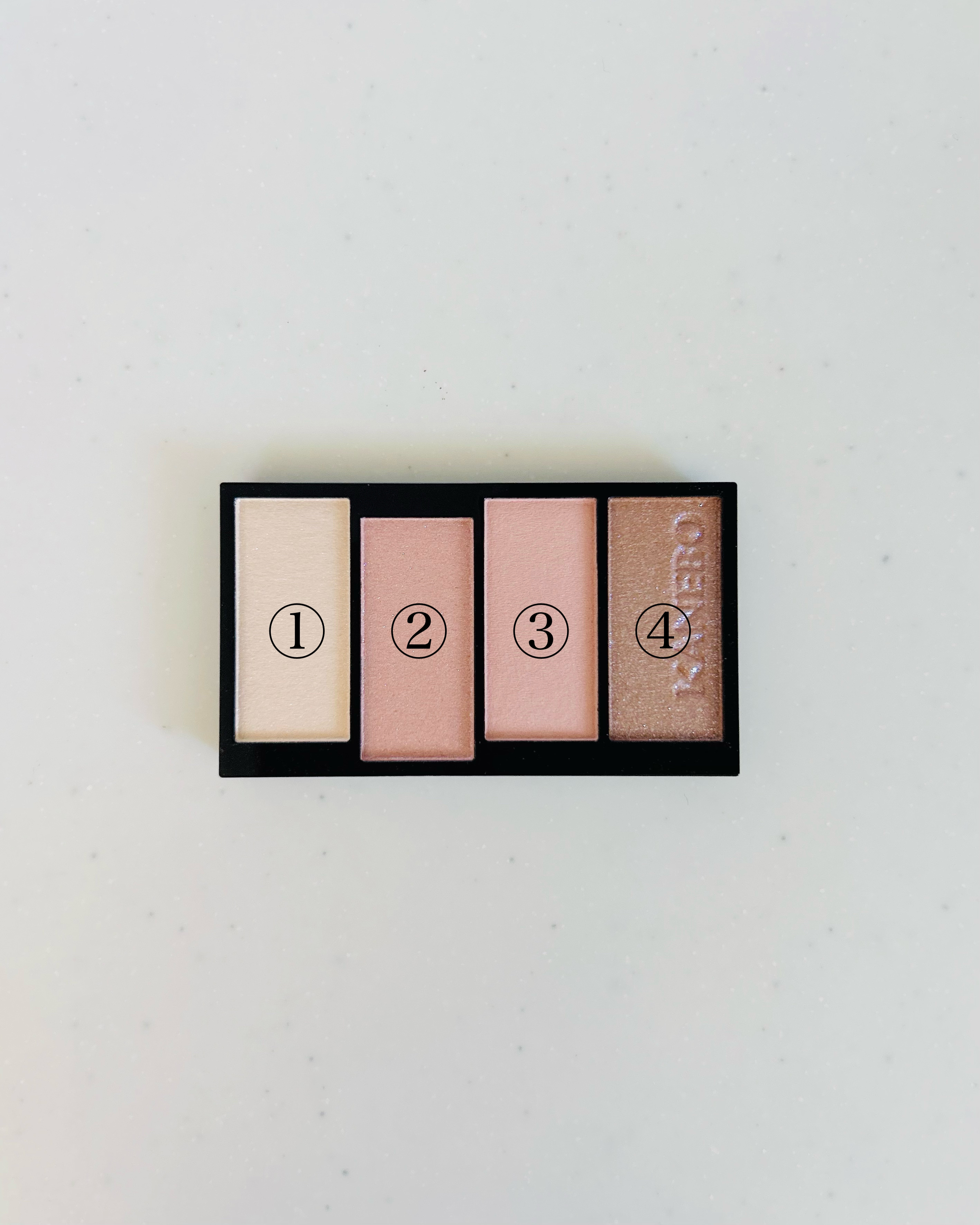 カラードシャドウ/KANEBO/アイシャドウパレットを使ったクチコミ（2枚目）