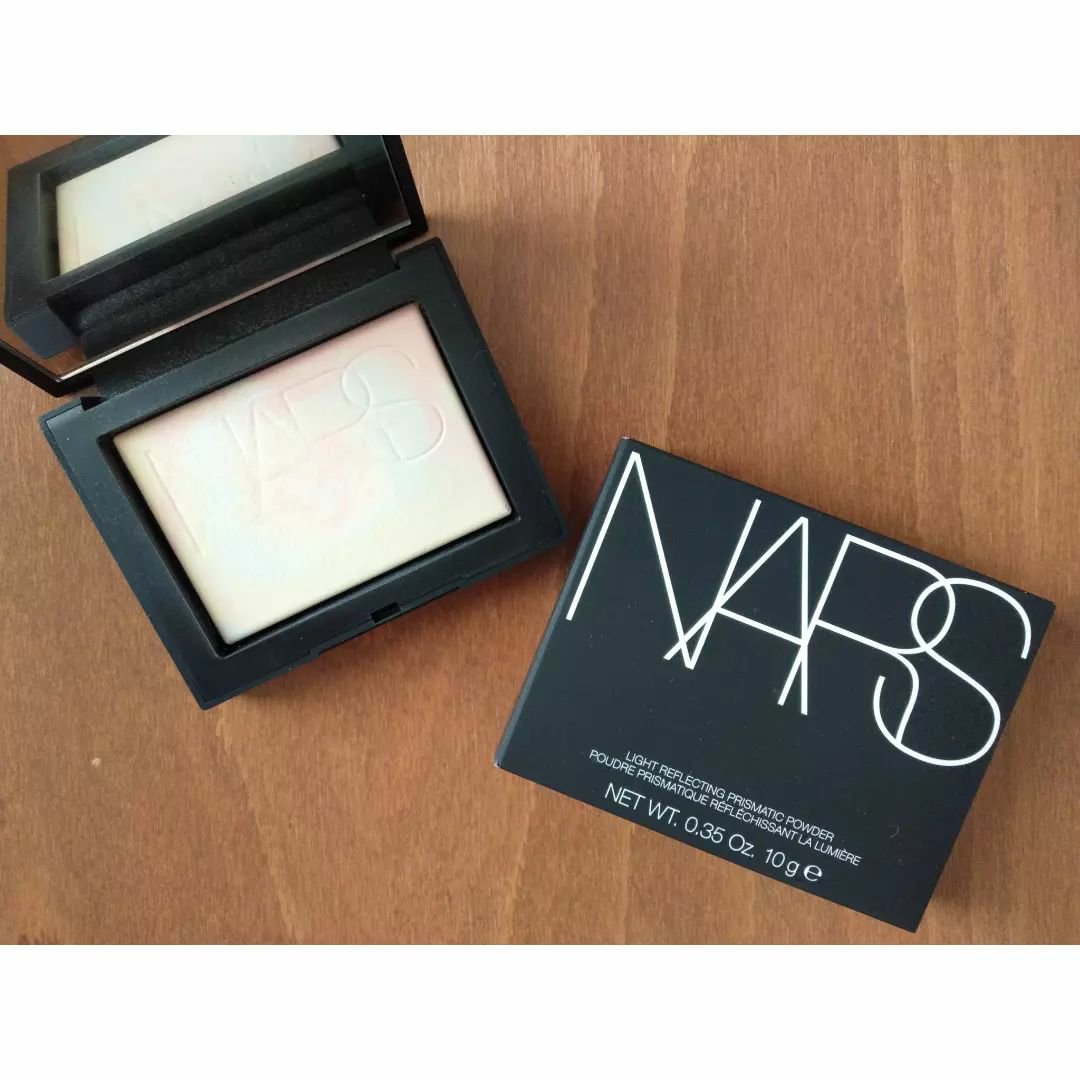 ライトリフレクティング プリズマティックパウダー/NARS/プレストパウダーを使ったクチコミ（1枚目）
