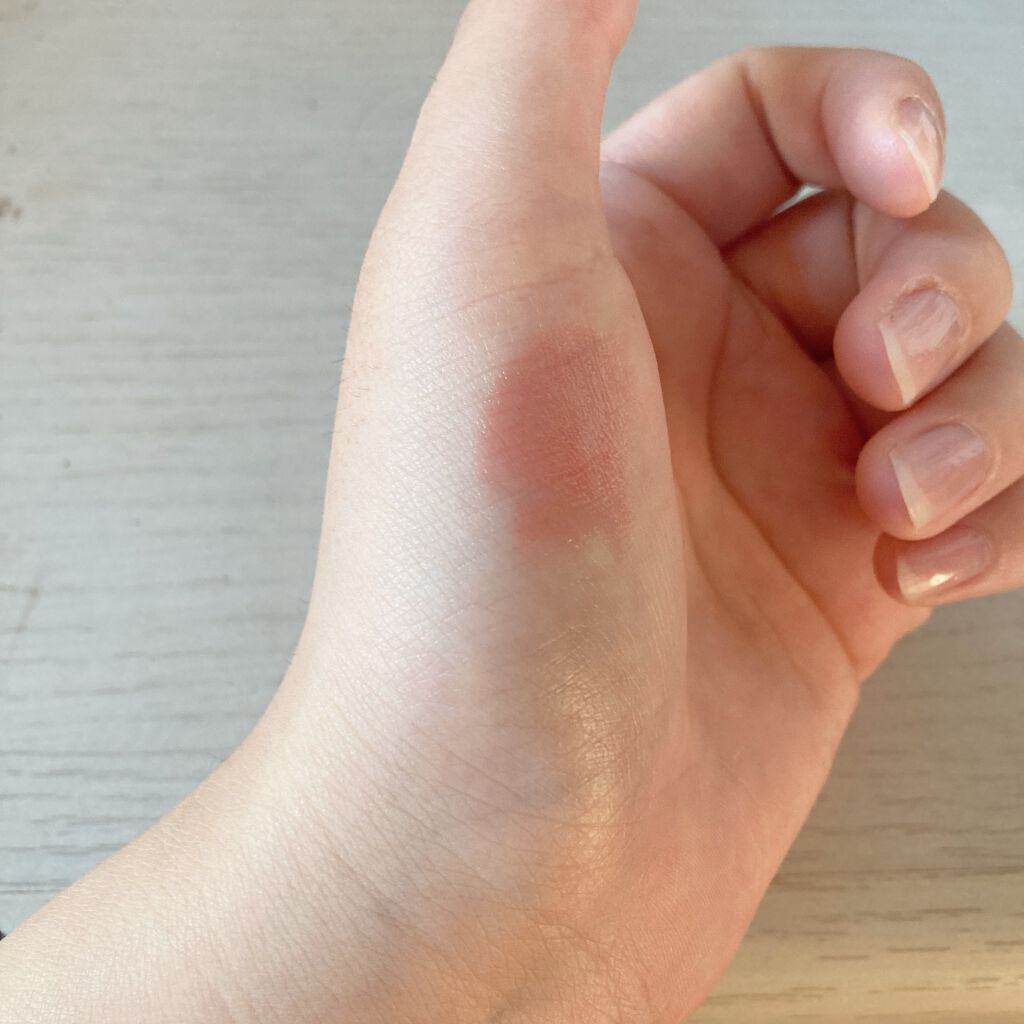 ラスティンググロスリップ/CEZANNE/口紅を使ったクチコミ（2枚目）