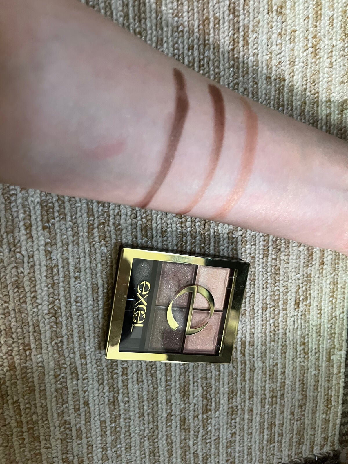 スキニーリッチシャドウ/excel/アイシャドウパレットを使ったクチコミ(4枚目)