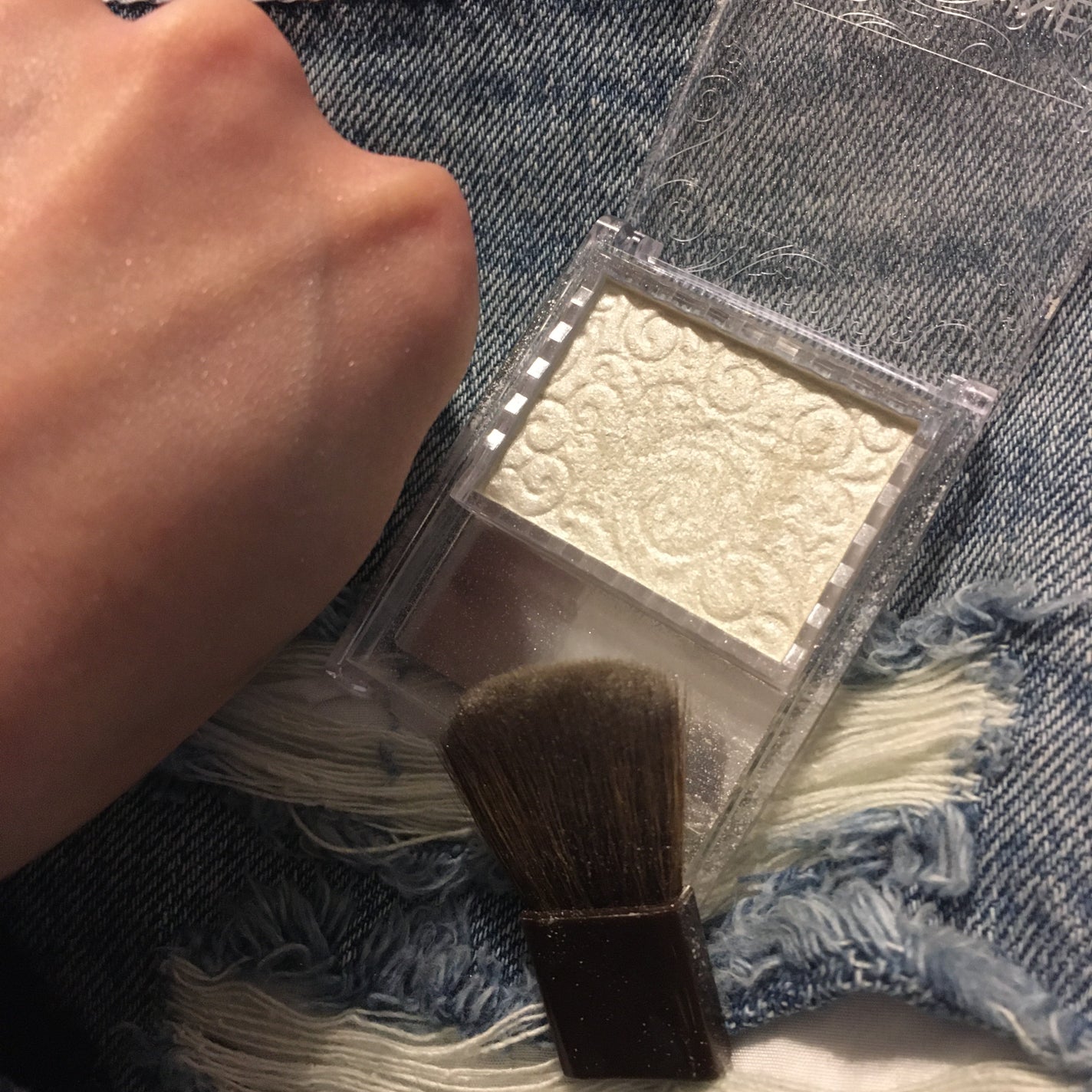 パールグロウハイライト/CEZANNE/パウダーハイライトを使ったクチコミ(1枚目)