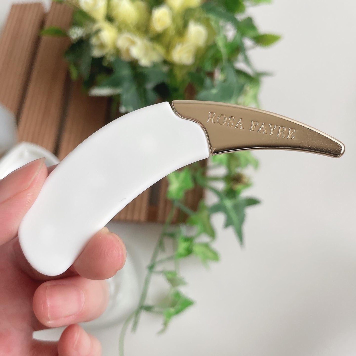 ロサ セレナイト スノーローズ エッセンス クリスタルスキン ローション/ROSA FAYRE/化粧水を使ったクチコミ(10枚目)