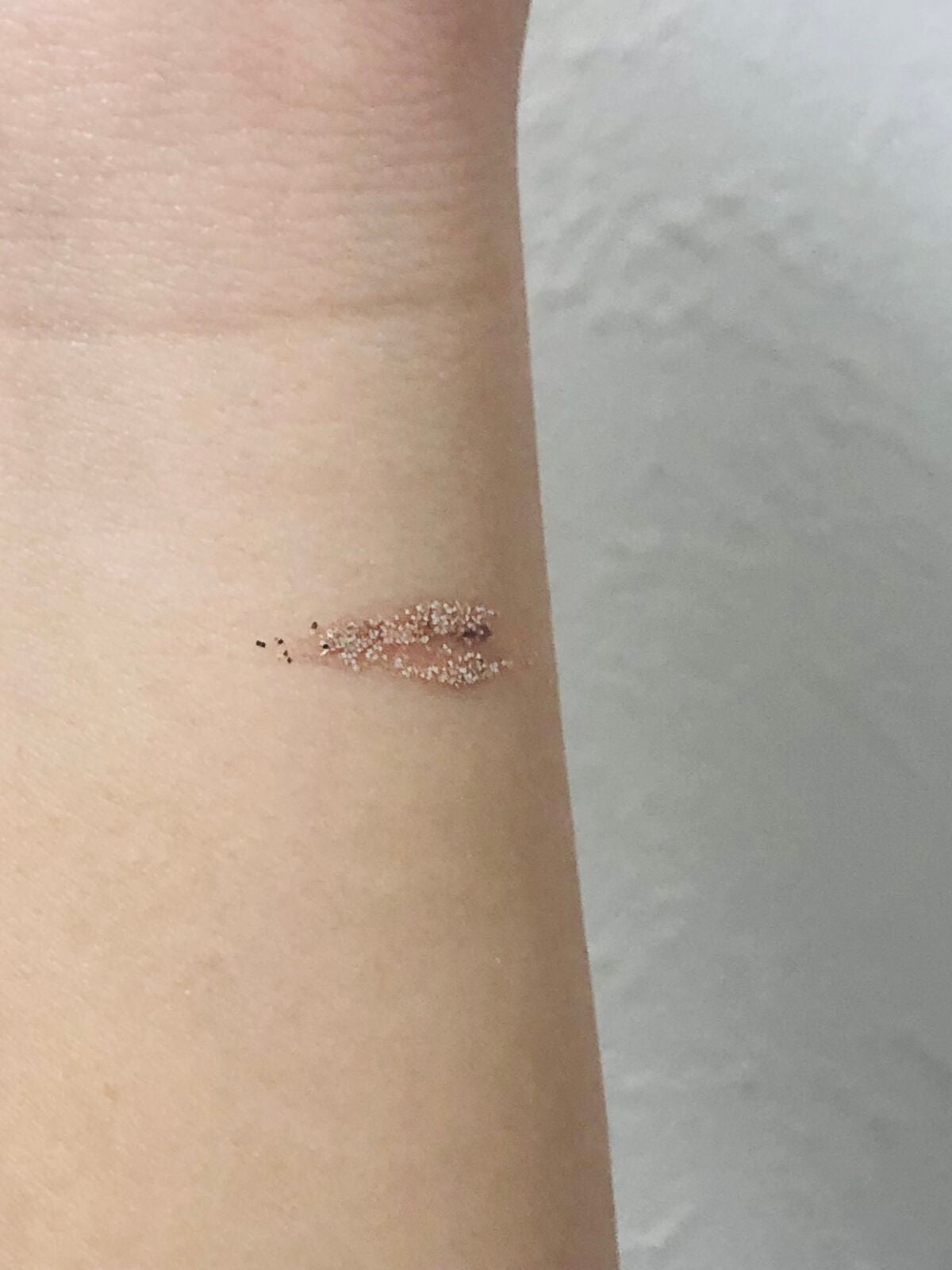 グリッター イルミネーションライナー R/CipiCipi/リキッドアイライナーを使ったクチコミ(3枚目)