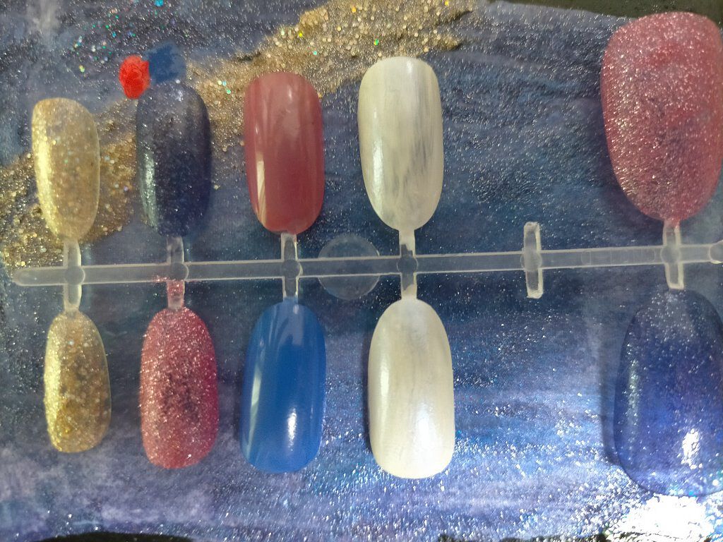 サンリオネイル/DAISO/マニキュアを使ったクチコミ（2枚目）