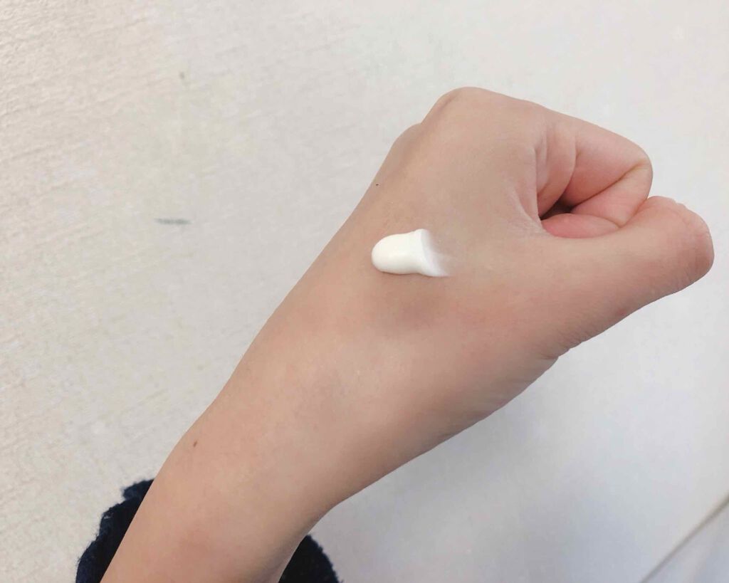 ビオレZ さらさらフットクリーム/ビオレ/レッグ・フットケアを使ったクチコミ(3枚目)