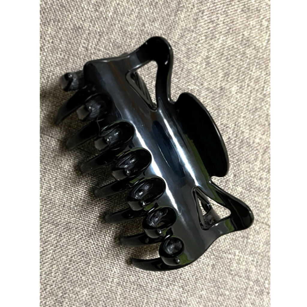 シリコンカニバンスクリップ/DAISO/ヘアアクセサリーを使ったクチコミ（2枚目）