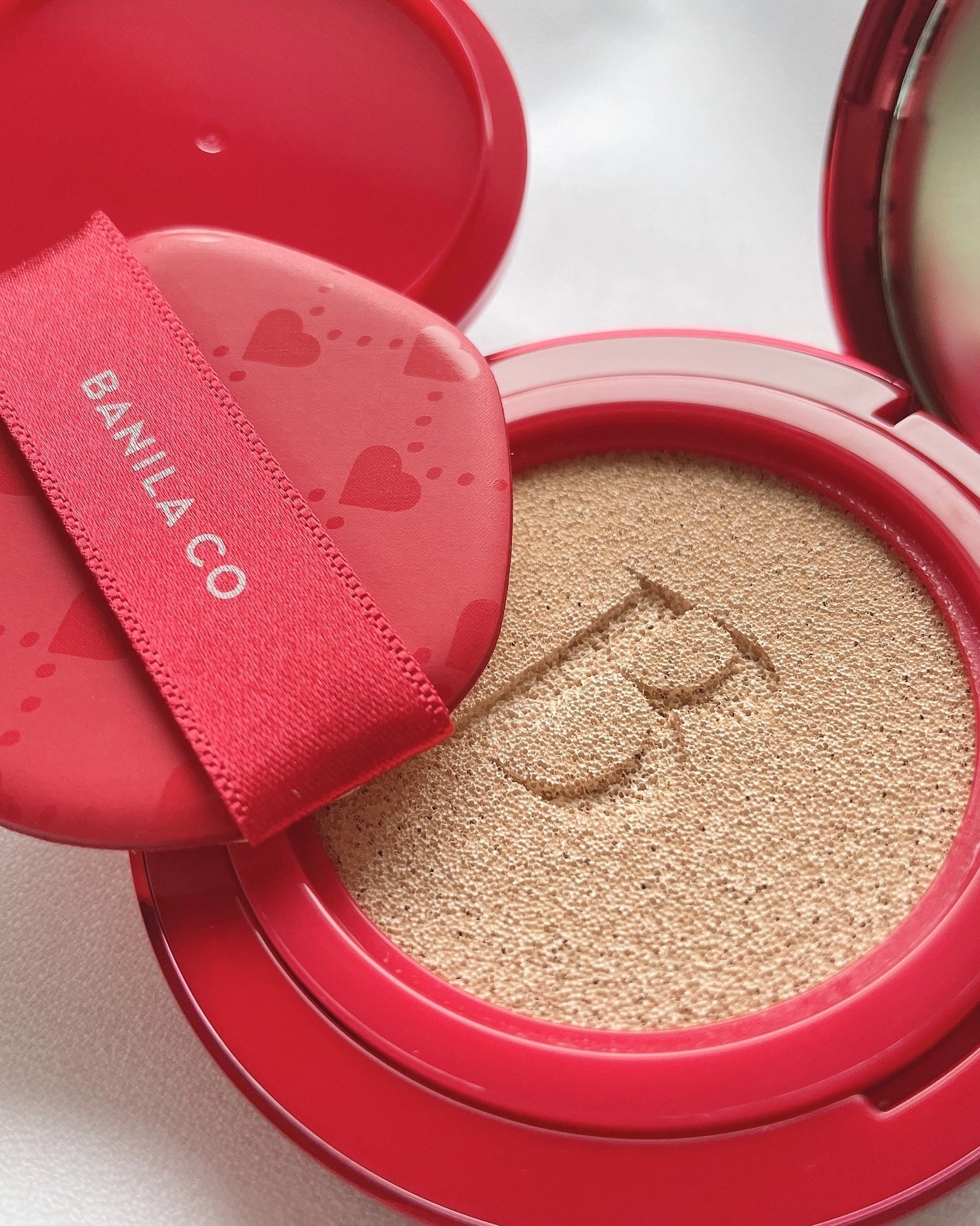 カバーリシャス アルティメット ホワイトクッション モイスチャー/BANILA CO/クッションファンデーションを使ったクチコミ(2枚目)