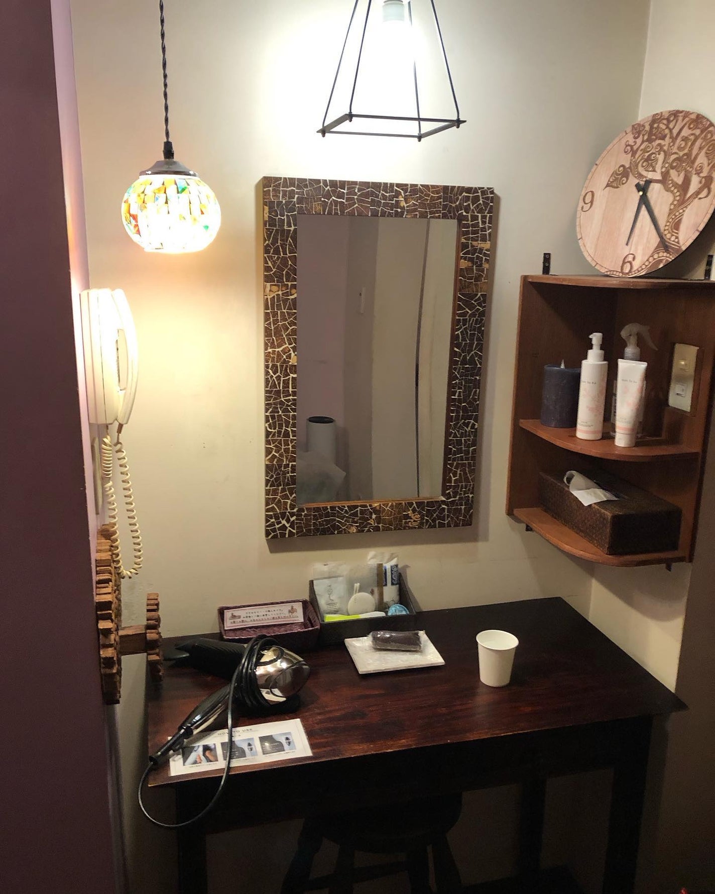 ð¥ð¢ð¬ð.ðððð çŸå®¹ã©ã€ã¿ãŒ on LIPS ã..æ± å°»å€§æ©é§
西å£ããåŸæ©æ°åãããµãŒãžïŒã«ãã§ãASIANB..ãïŒ6æç®ïŒ