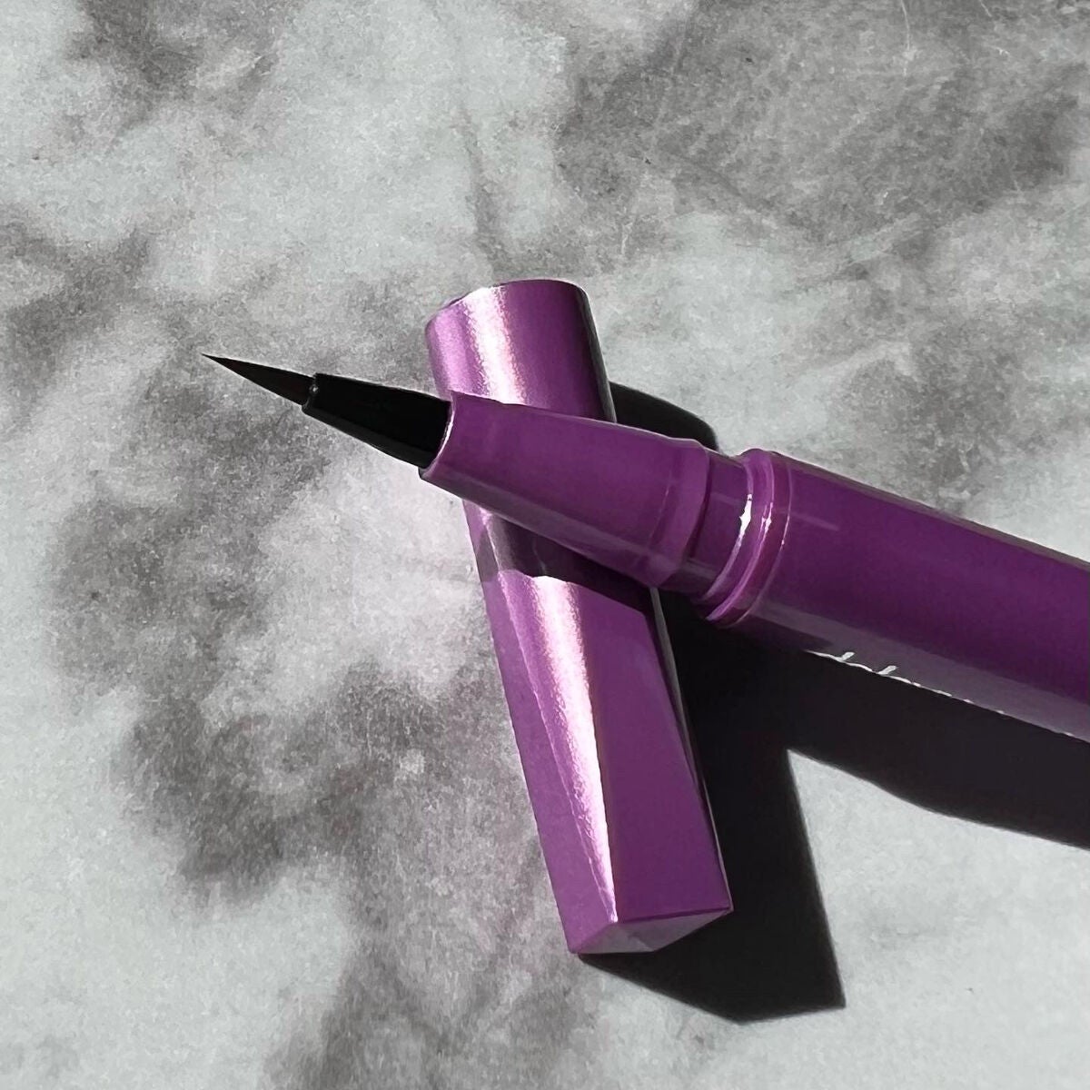 「密着アイライナー」ショート筆リキッド/デジャヴュ/リキッドアイライナーを使ったクチコミ(4枚目)