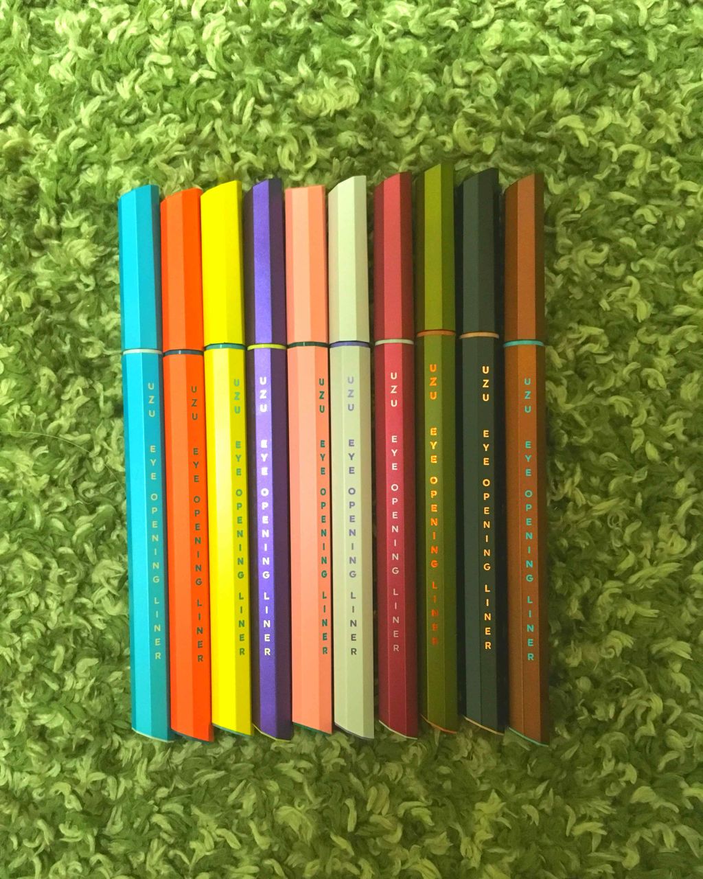 EYE OPENING LINER/UZU BY FLOWFUSHI/リキッドアイライナーを使ったクチコミ（1枚目）