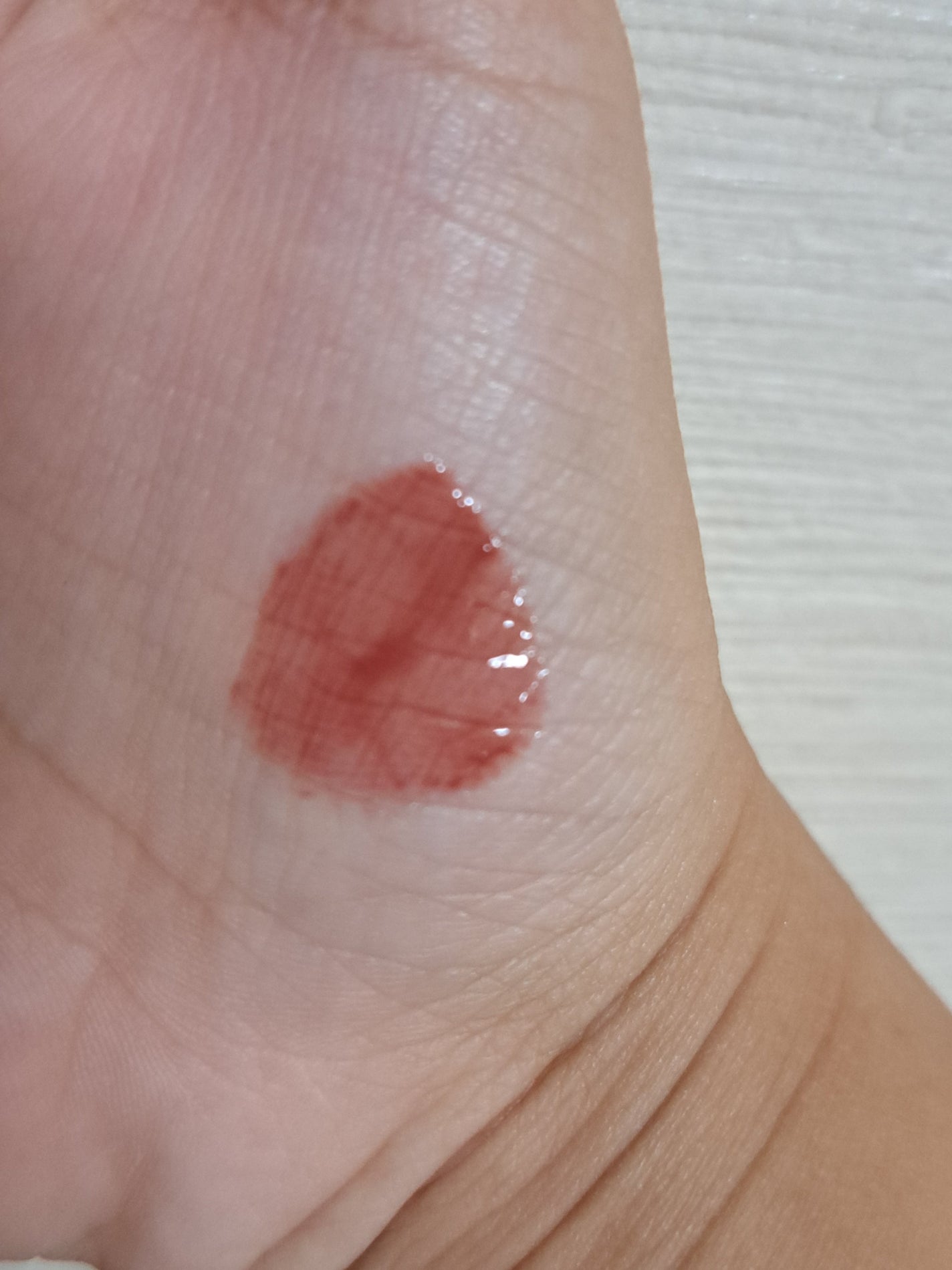 ssmo on LIPS 「CLIOリップツヤツヤで可愛いです♡少し高かったけど(´・ω・..」(2枚目)