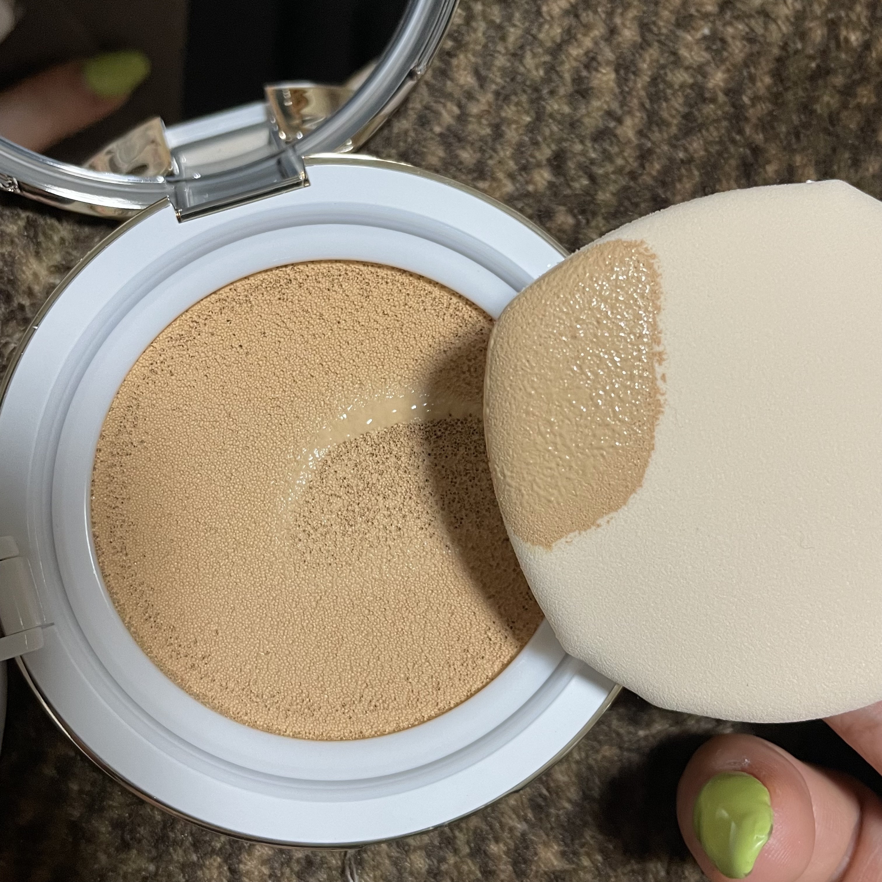 グロウ クッション〈カバータイプ〉 No.23 自然な肌色/MISSHA/クッションファンデーションを使ったクチコミ（3枚目）