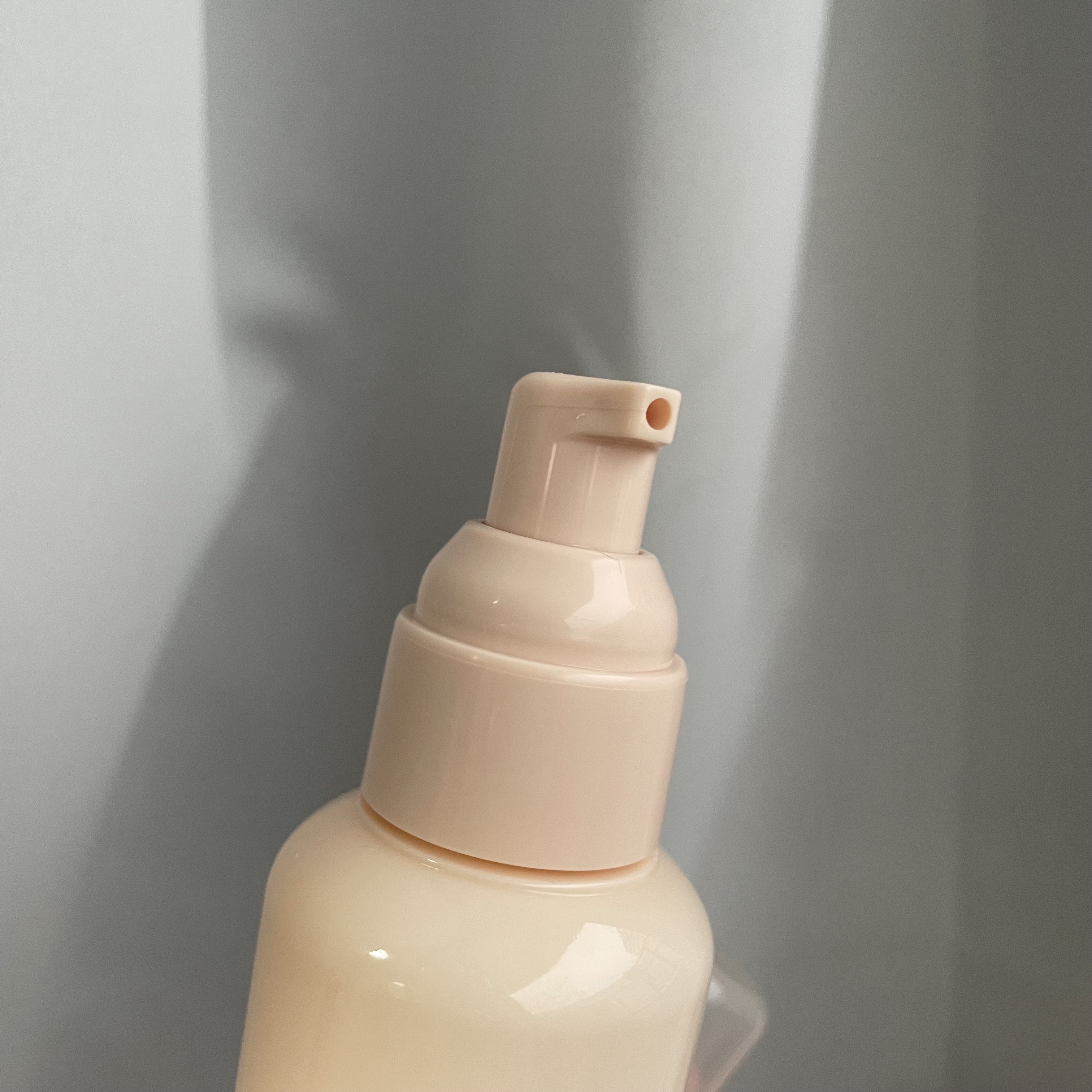 柳屋 あんず油 髪の浸透エッセンスミルク/柳屋あんず油/ヘアミルクを使ったクチコミ（3枚目）