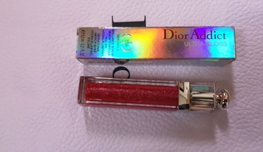 ｡* ❤︎… Dior …❤︎*。

アディクトグロス  Ｎｏ．759


 こちらのグロスは重ね塗りを目的に
購入しました꙳★*ﾟ


そのまま塗ってもプルっと仕上がりますが
色味的にはほんのり付く感