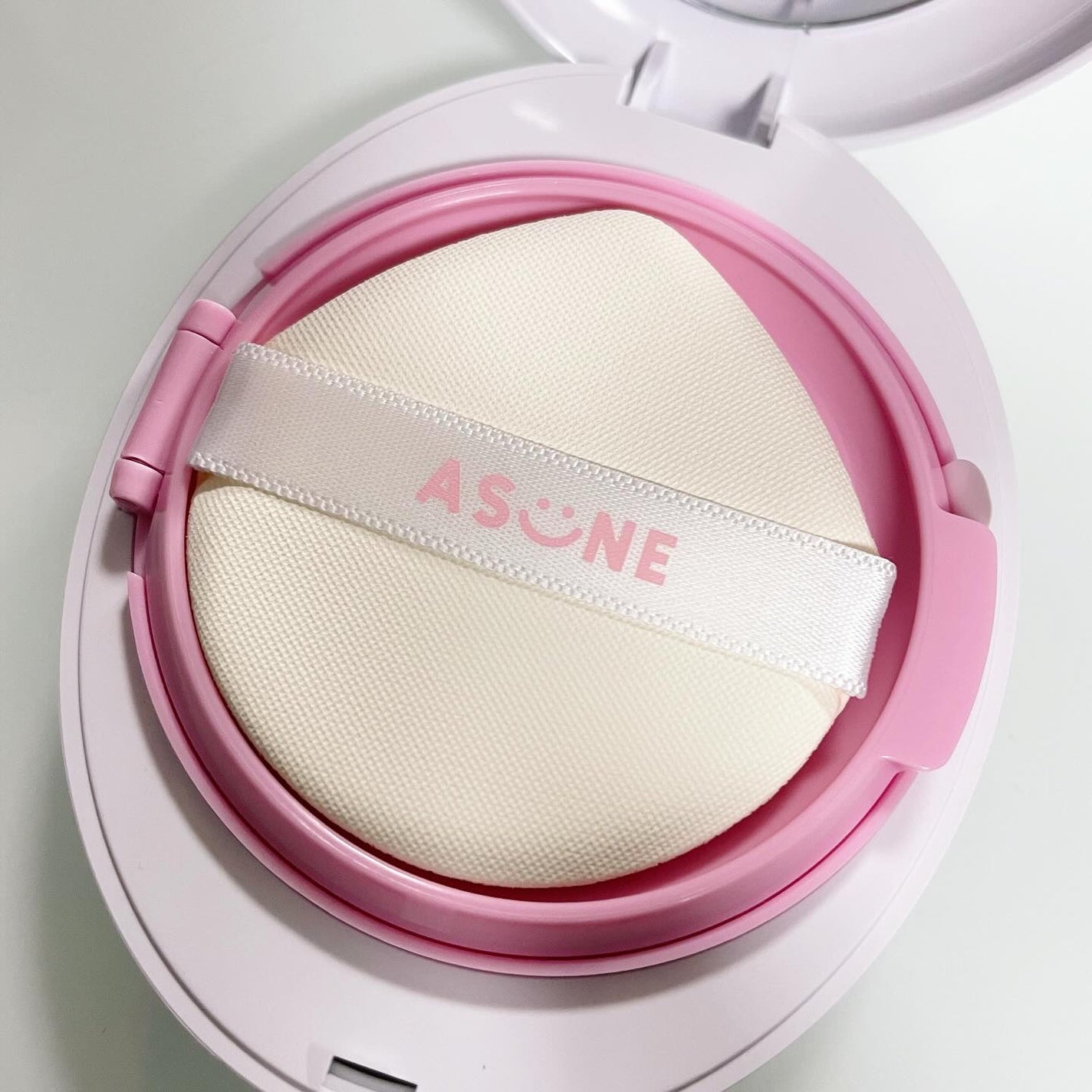 デューイーメッシュファンデーション/ASUNE /クッションファンデーションを使ったクチコミ(2枚目)